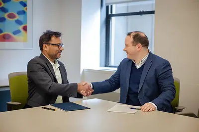 Krishna Kumar, Founder & CEO, Simplilearn, and Sean Wiggins, Executive Director, Columbia Engineering Online & Executive Education, collaborate to mark a new chapter in learning, innovation, and professional education.